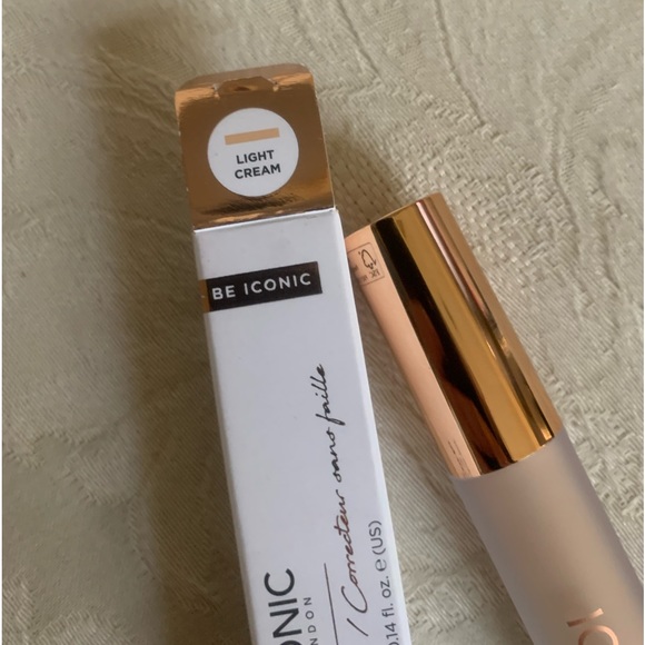 Iconic London Seamless Concealer in Light Cream BNIB - Picture 5 of 9